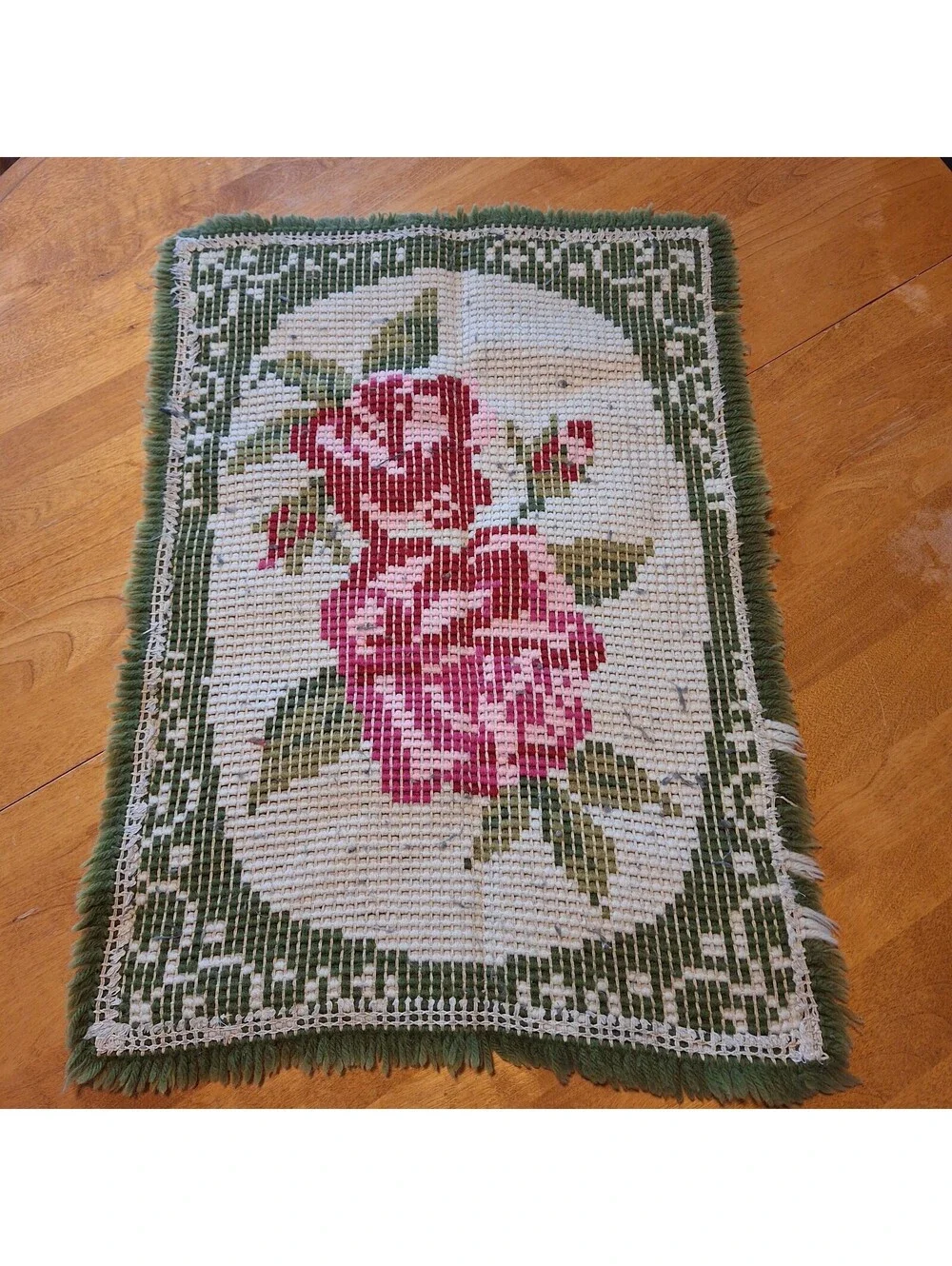 VTG Latch Hook Floral Framed Green Border Rug Granny Cottage Core 19